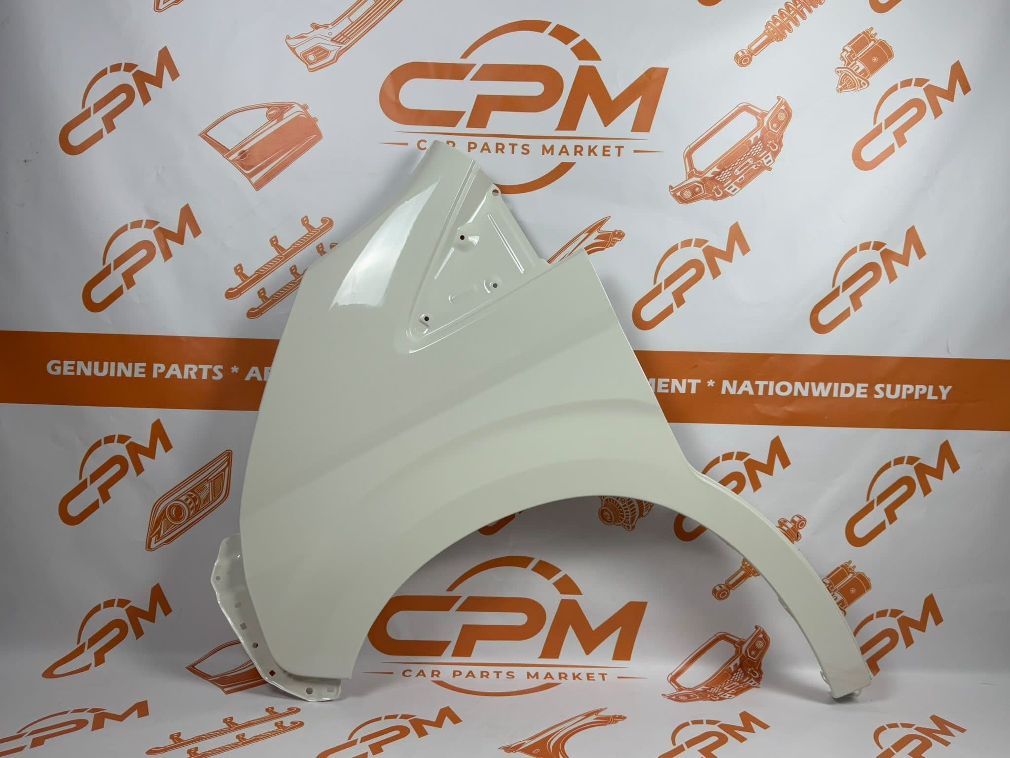 White Guard / Fender Suitable For Toyota Hiace H300 2019-Present - LH