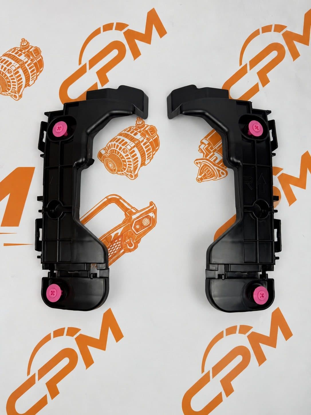 1x Pair Rear Bumper Filler Panel Bracket / Retainer Suitable For Toyota Hiace H300 2019-2026